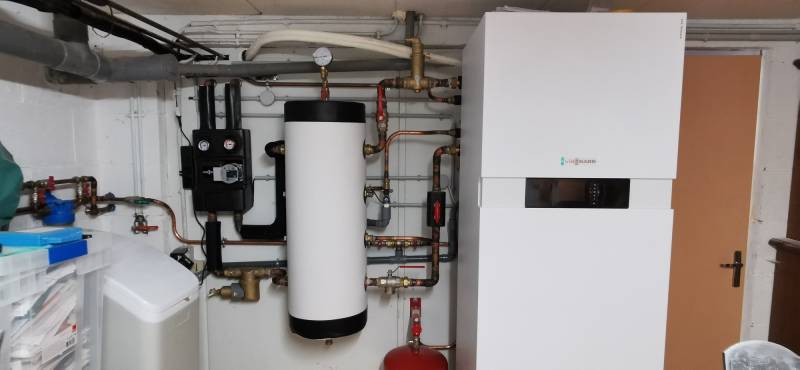 Pose d’une pompe à chaleur Viessmann pour remplacer une chaudière au fioul à Les Grandes-Ventes proche de Dieppe 76