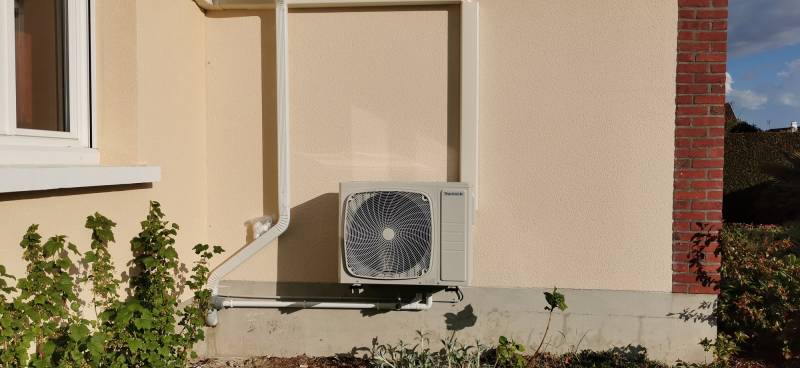 Installation d’une climatisation réversible Thermor pour une maison à Offranville proche de Dieppe 76